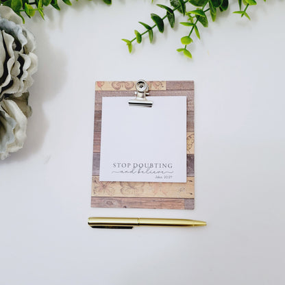 Mini Magnetic Clip Board and Pen